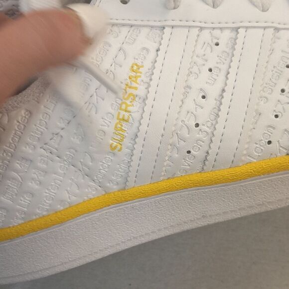 Adidas Femalle size 8 shoe - Picture 9 of 10